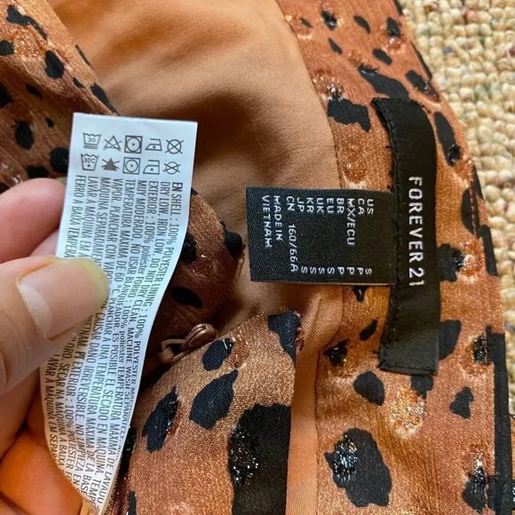 Forever 21 Leopard Print Asymmetrical Ruffle Silky Skirt Size S Fairy - Picture 4 of 6